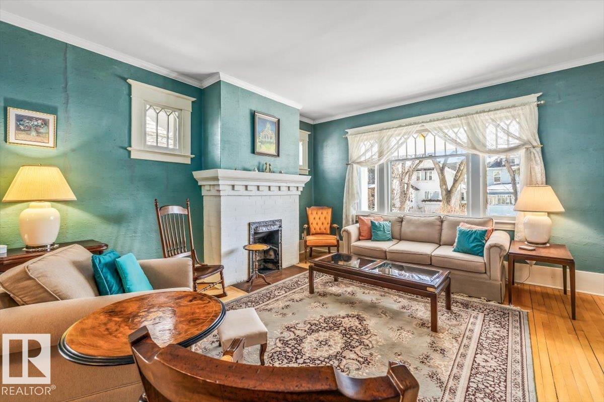 10818 125 ST NW, Edmonton