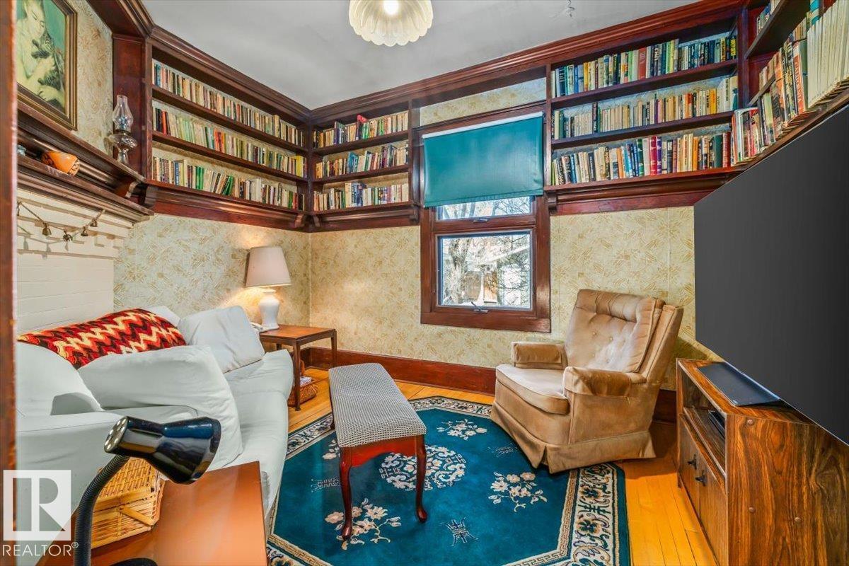 10818 125 ST NW, Edmonton