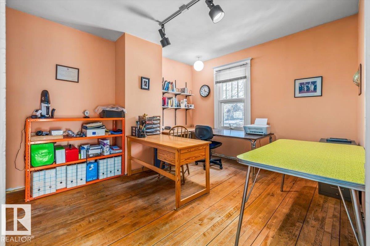 10818 125 ST NW, Edmonton