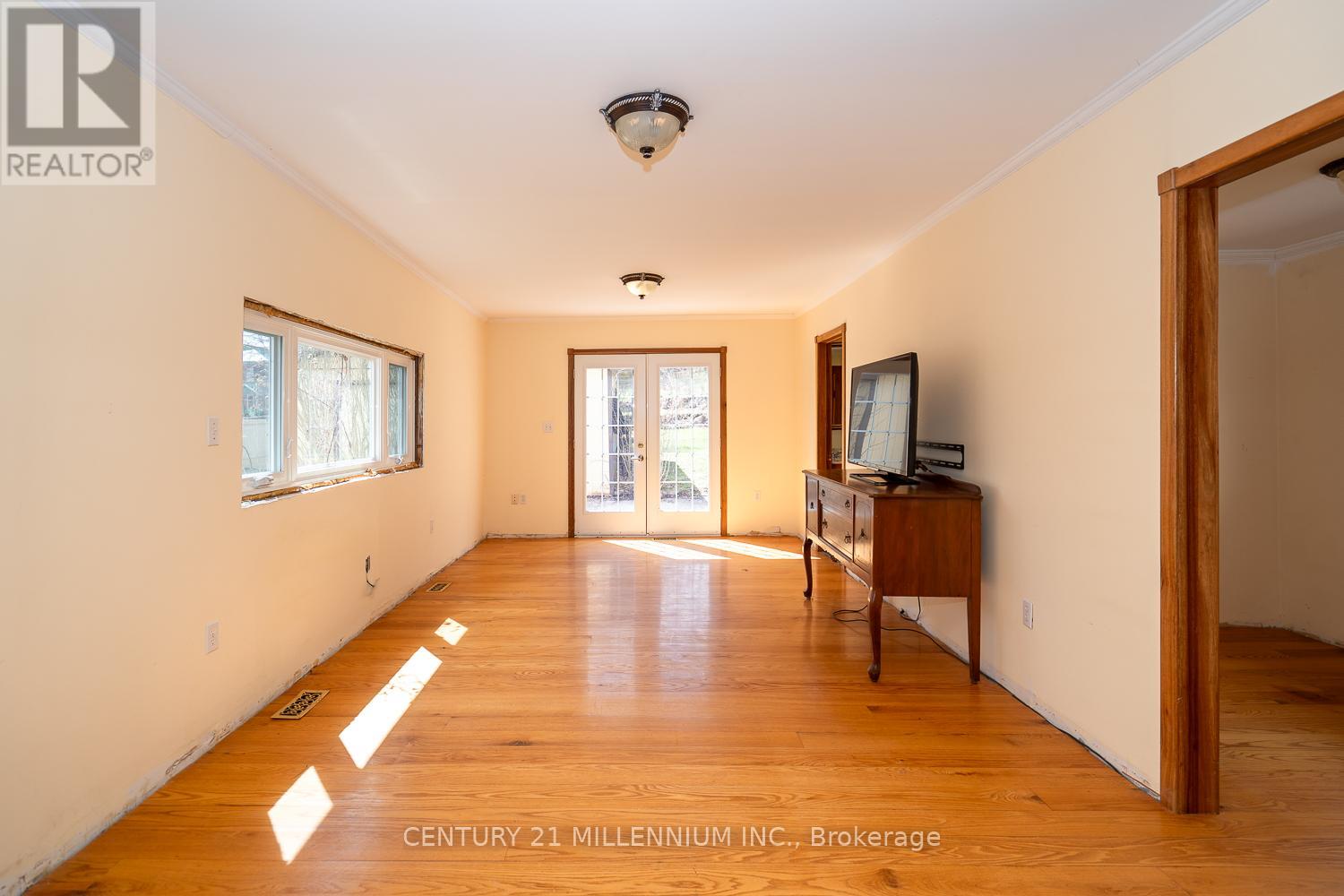 18 CROZIER STREET — photo 18