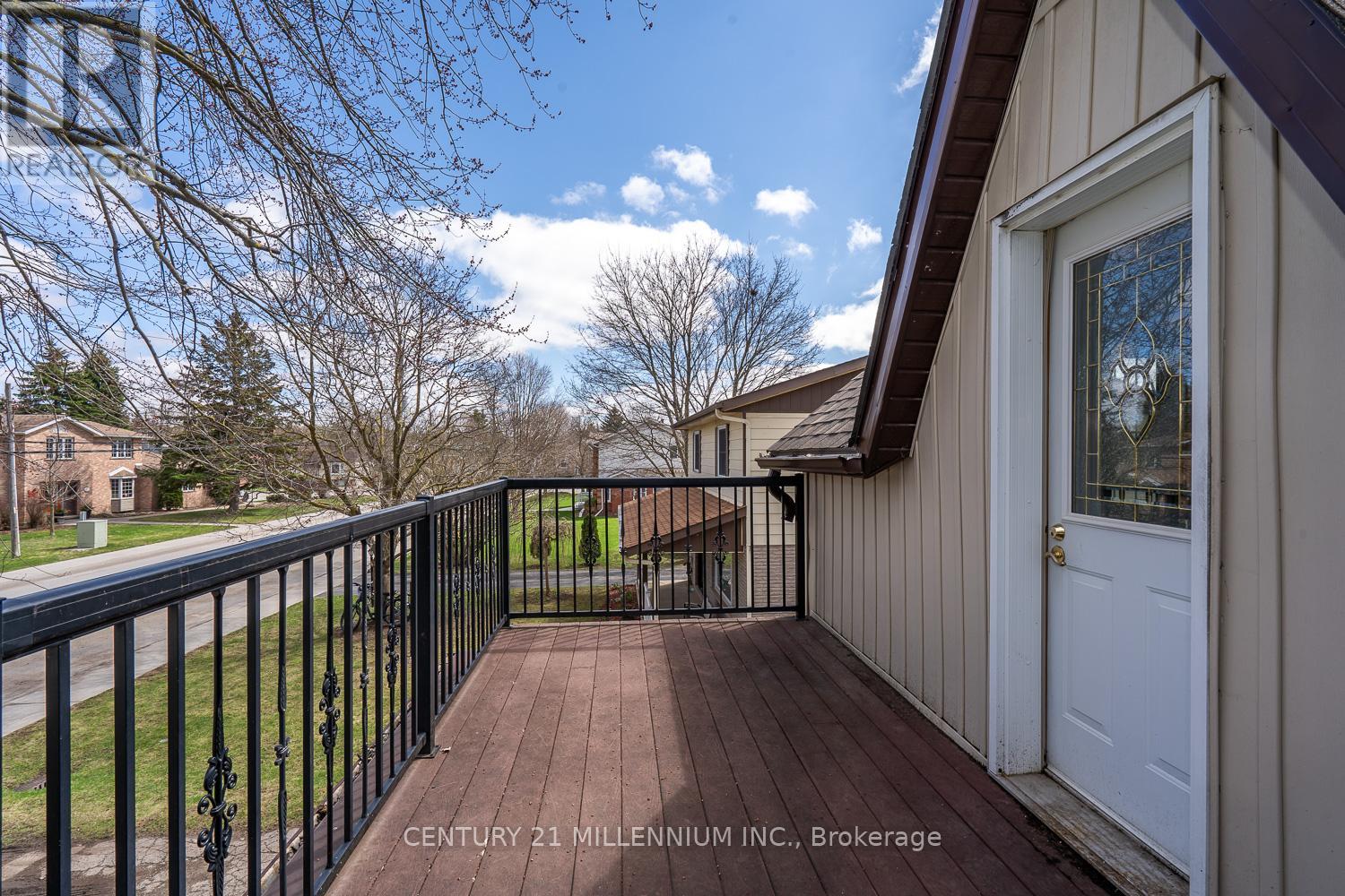 18 CROZIER STREET — photo 26
