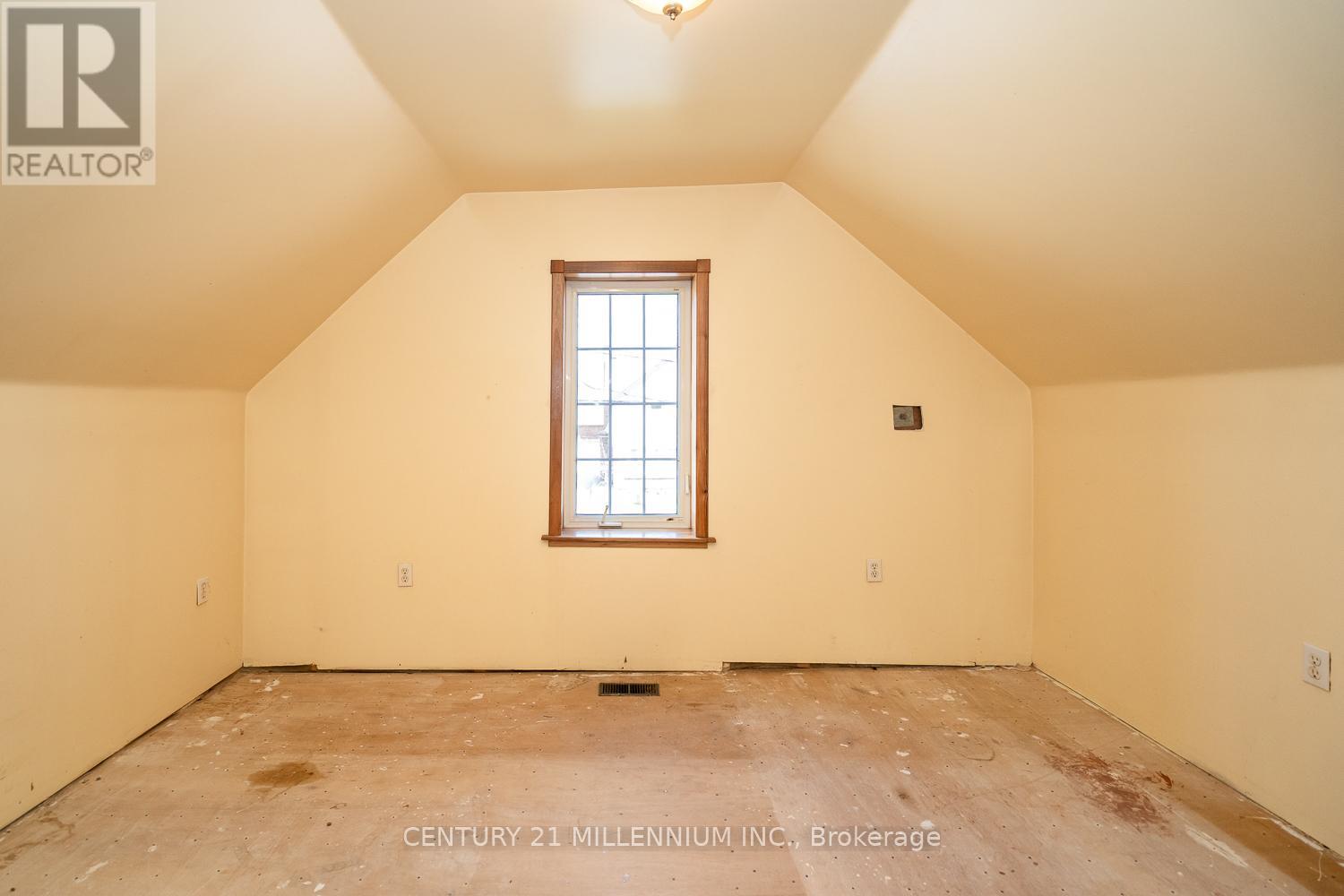 18 CROZIER STREET — photo 29
