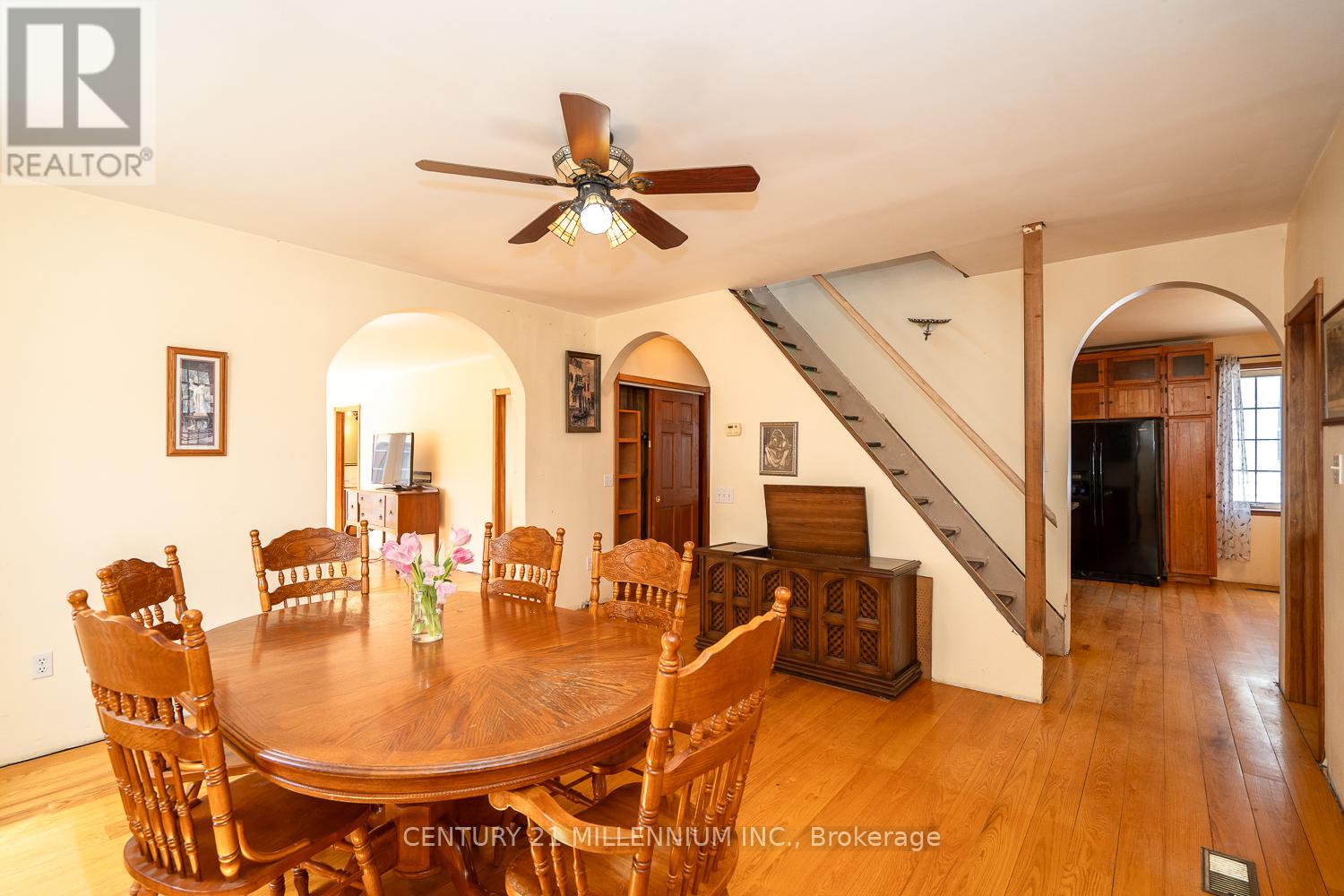 18 CROZIER STREET — photo 3