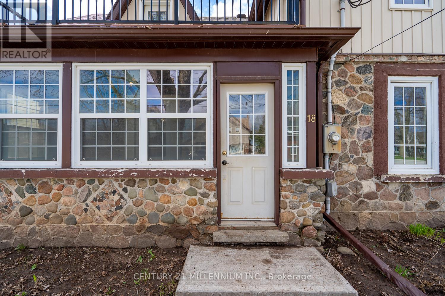 18 CROZIER STREET — photo 8
