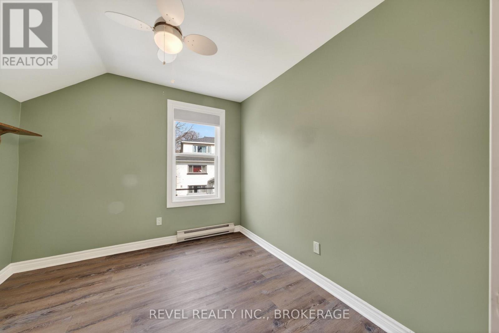 38 BENNETT STREET - 19
