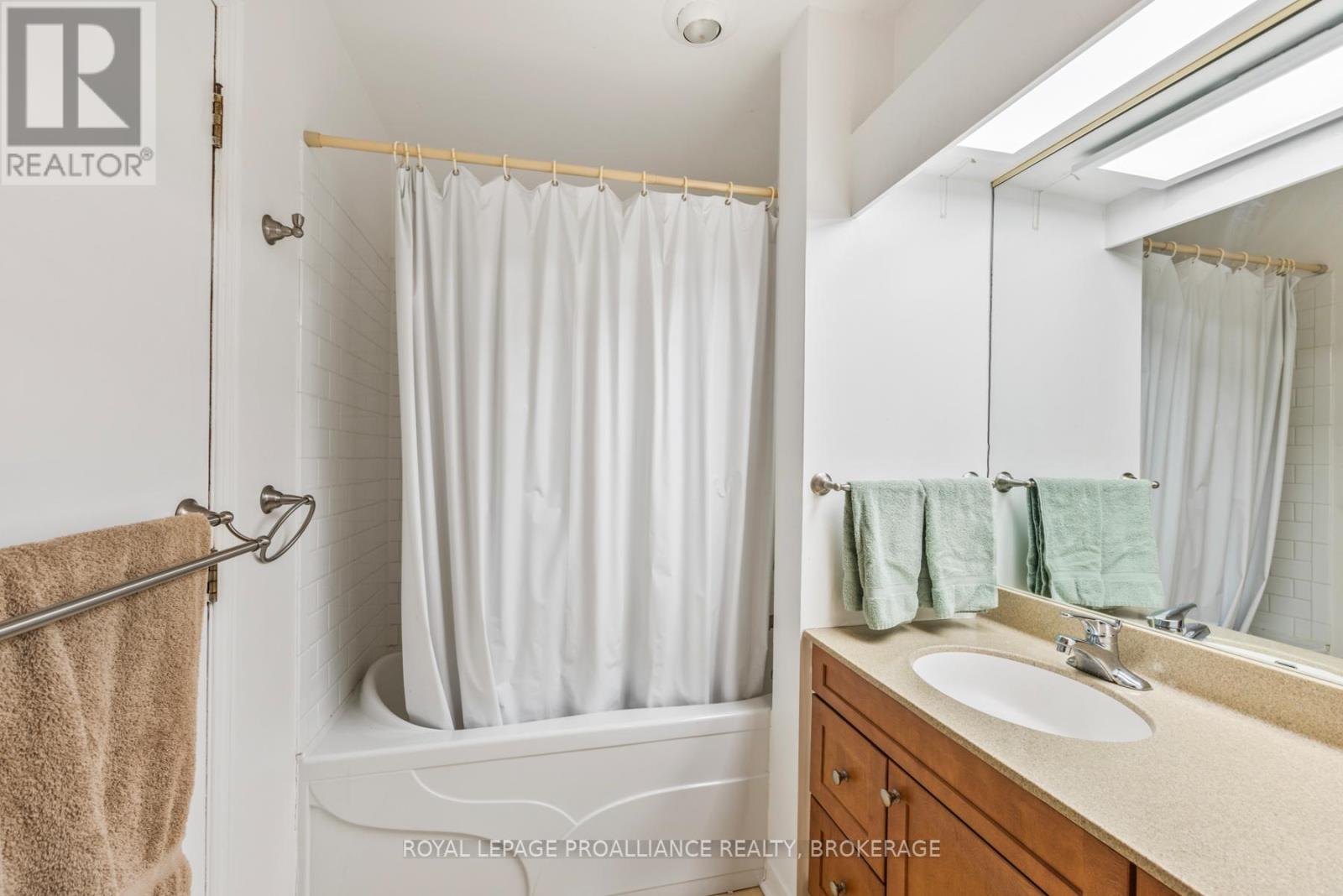 69 SCOTT STREET, Kingston (Central City East), Ontario, K7L1L6 — Photo 20