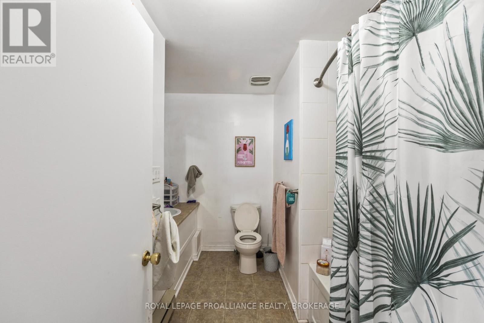 69 SCOTT STREET, Kingston (Central City East), Ontario, K7L1L6 — Photo 45