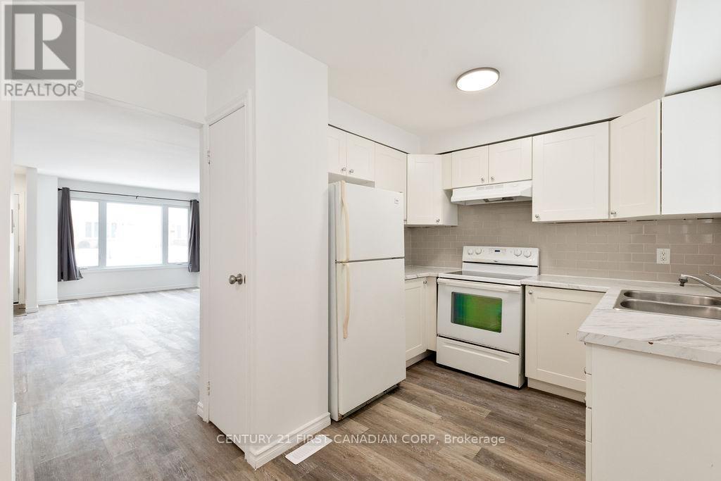 #27 45 GATEWOOD PLACE - 14