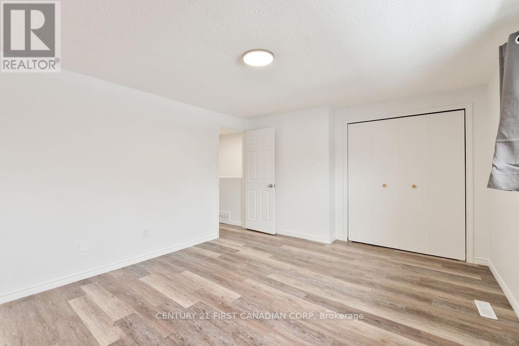 #27 45 GATEWOOD PLACE - 22