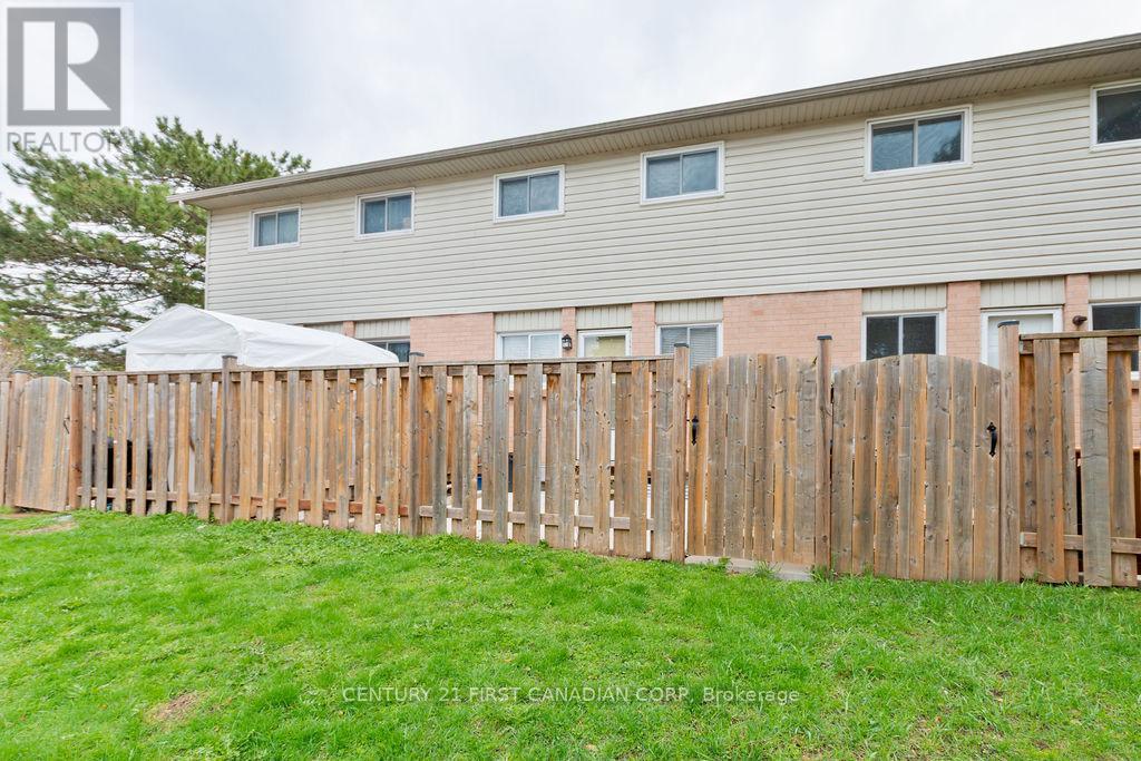 #27 45 GATEWOOD PLACE - 38