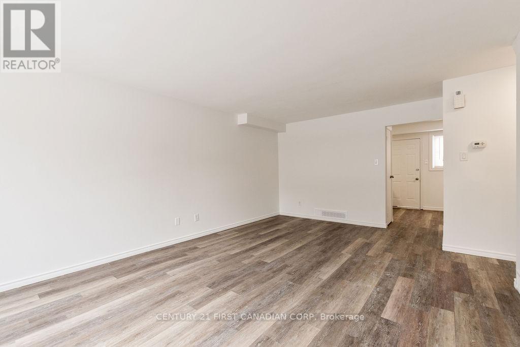 #27 45 GATEWOOD PLACE - 9