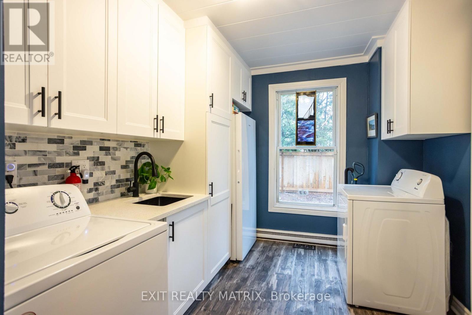 44 MILL STREET - 25