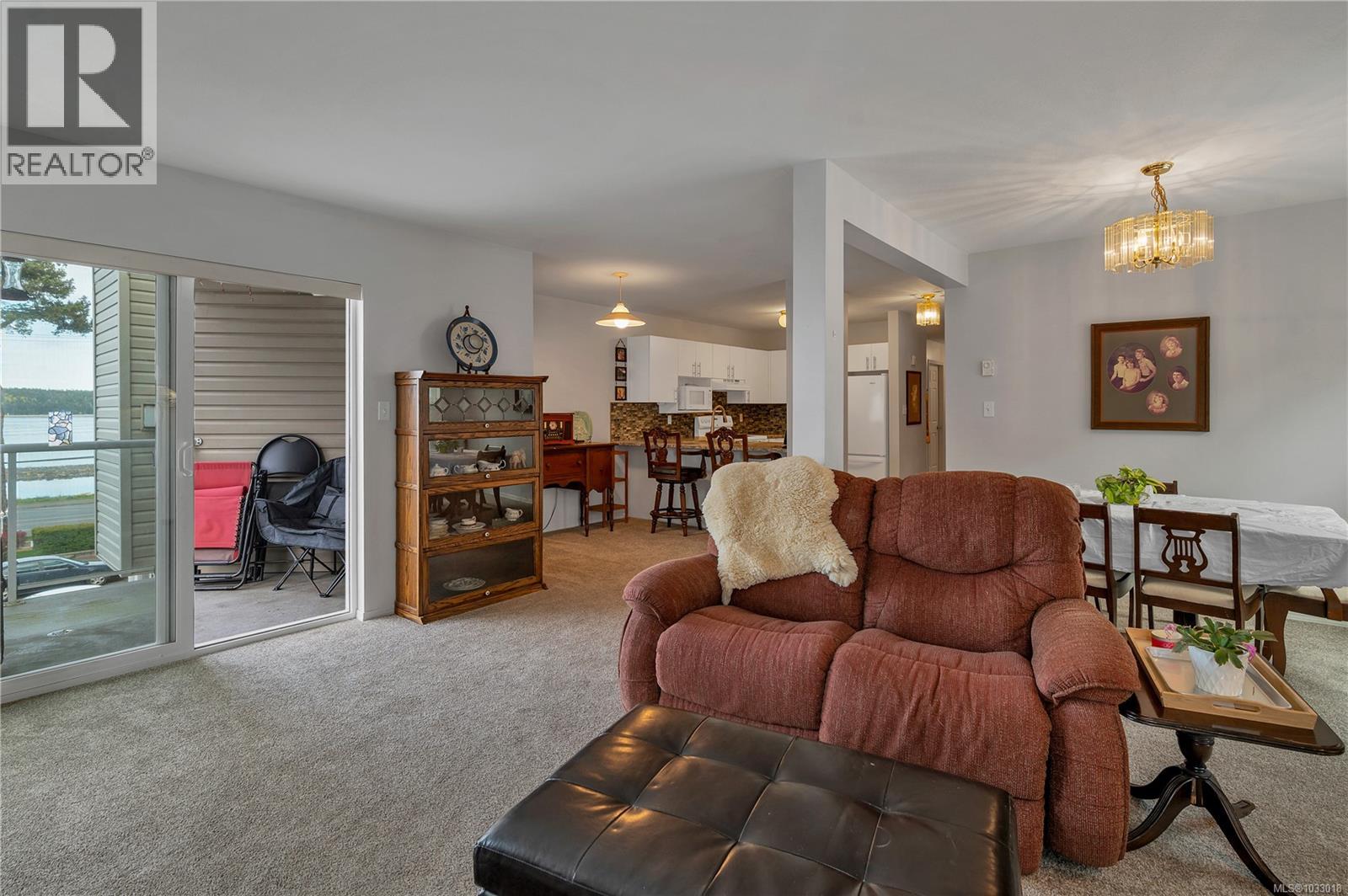 #307B 670 Island Hwy S - 16