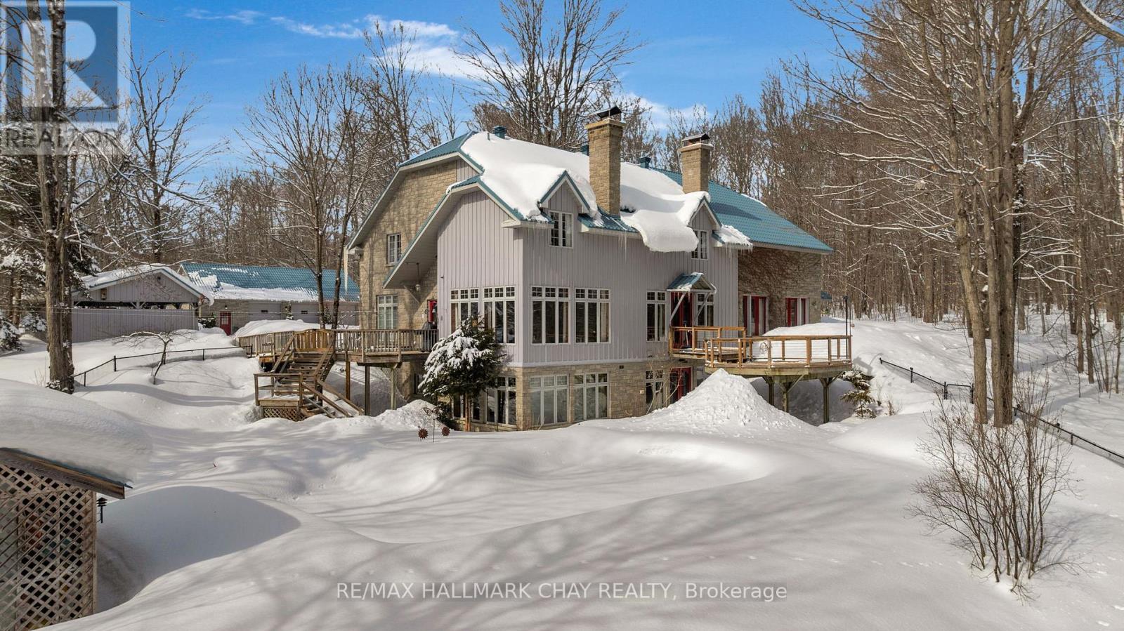 3778 Vasey Road - Decks, Patios, Walk Outs, Trails