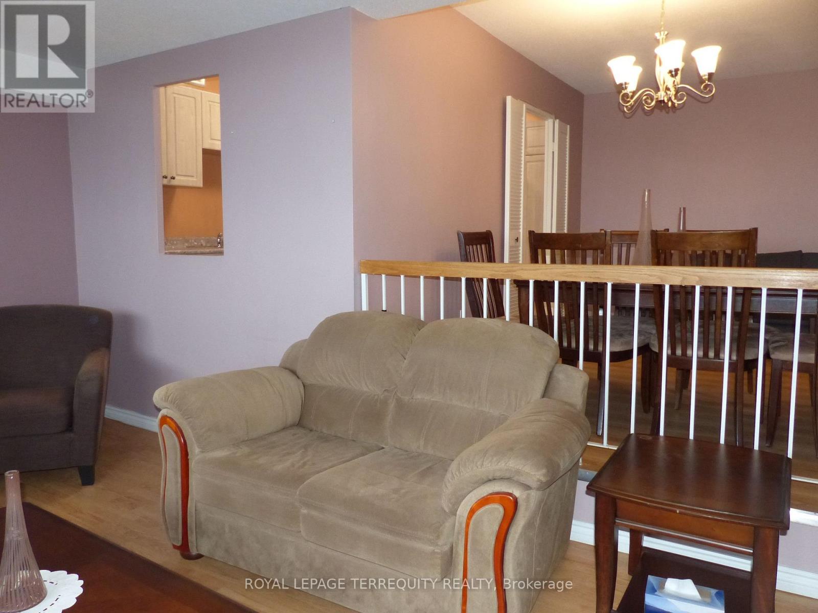 #906 177 LINUS ROAD - 14