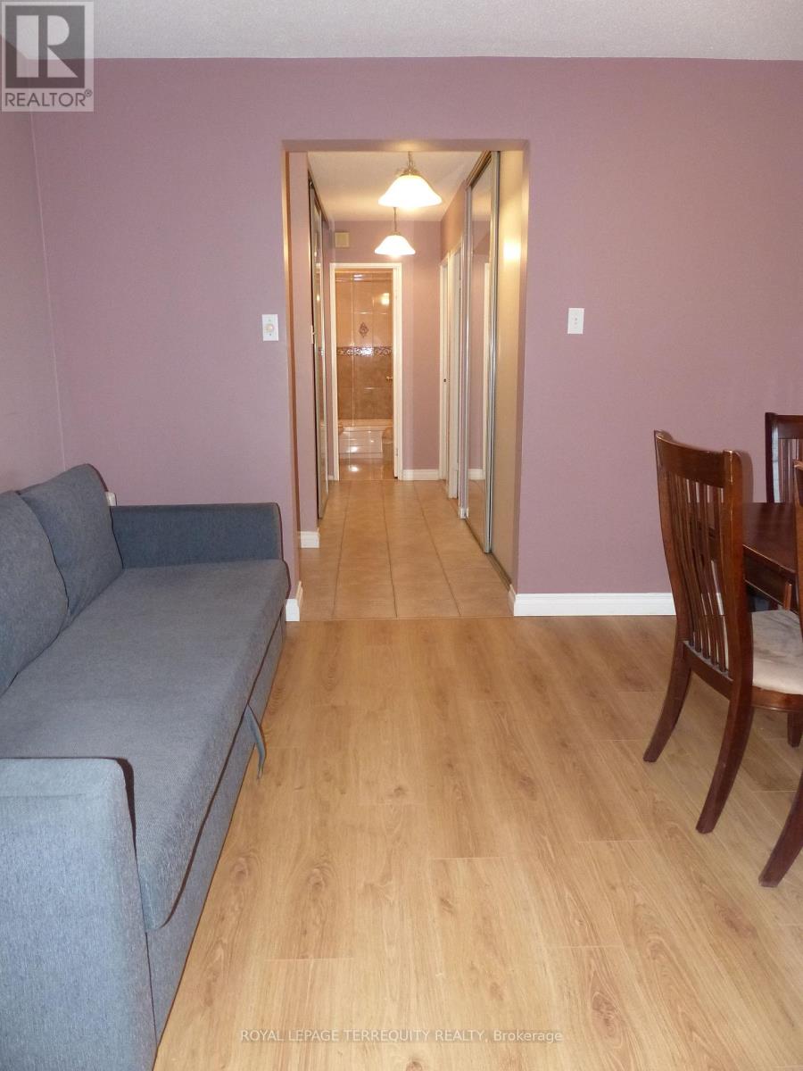#906 177 LINUS ROAD - 3