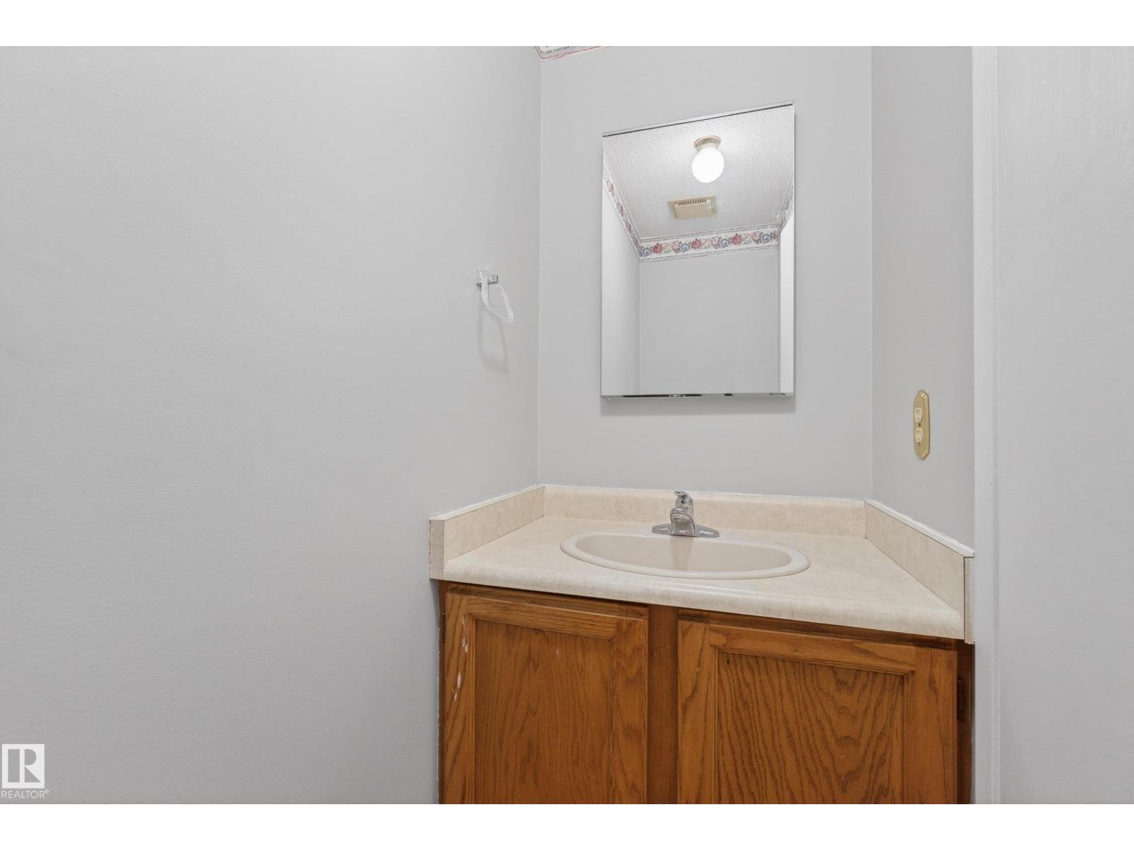 276 VANTAGE LN, Sherwood Park