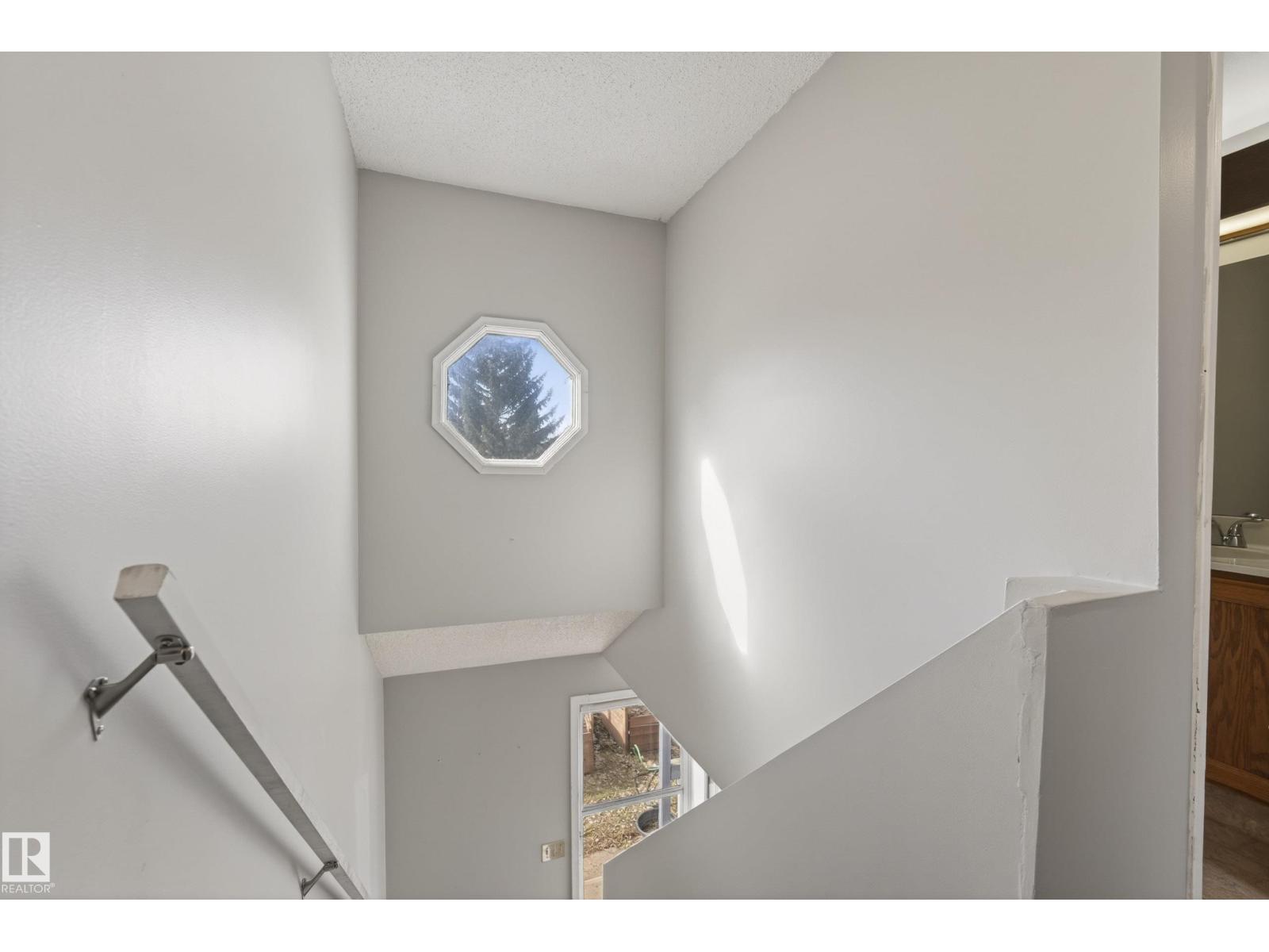 276 VANTAGE LN, Sherwood Park