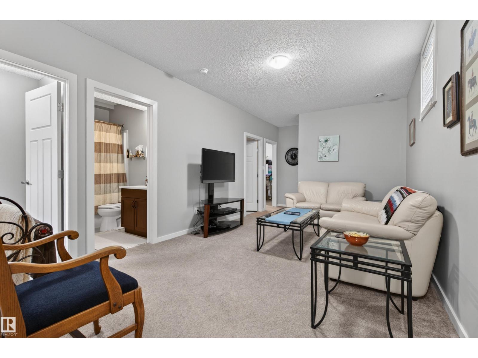 6808 CARDINAL LI SW, Edmonton