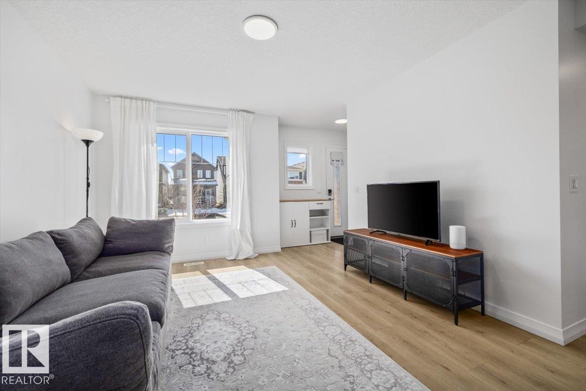 2418 TRUMPETER WY NW, Edmonton