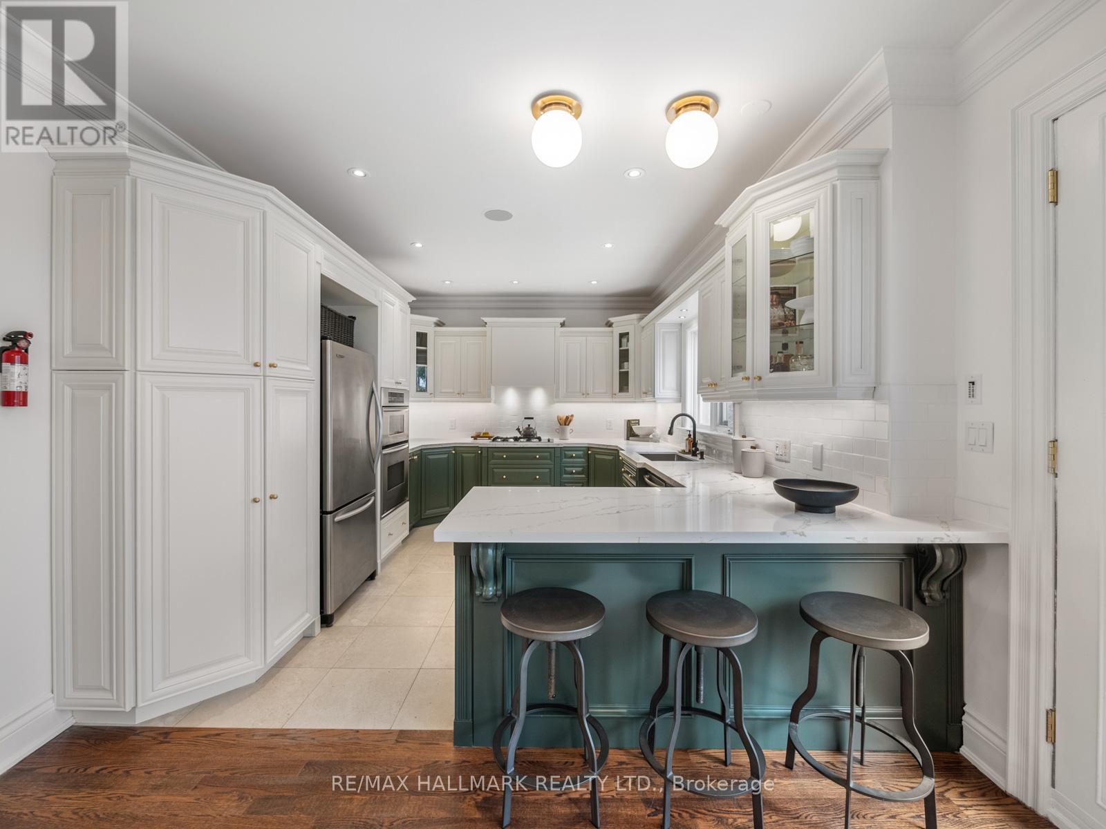 122 HOPEDALE AVENUE - 13