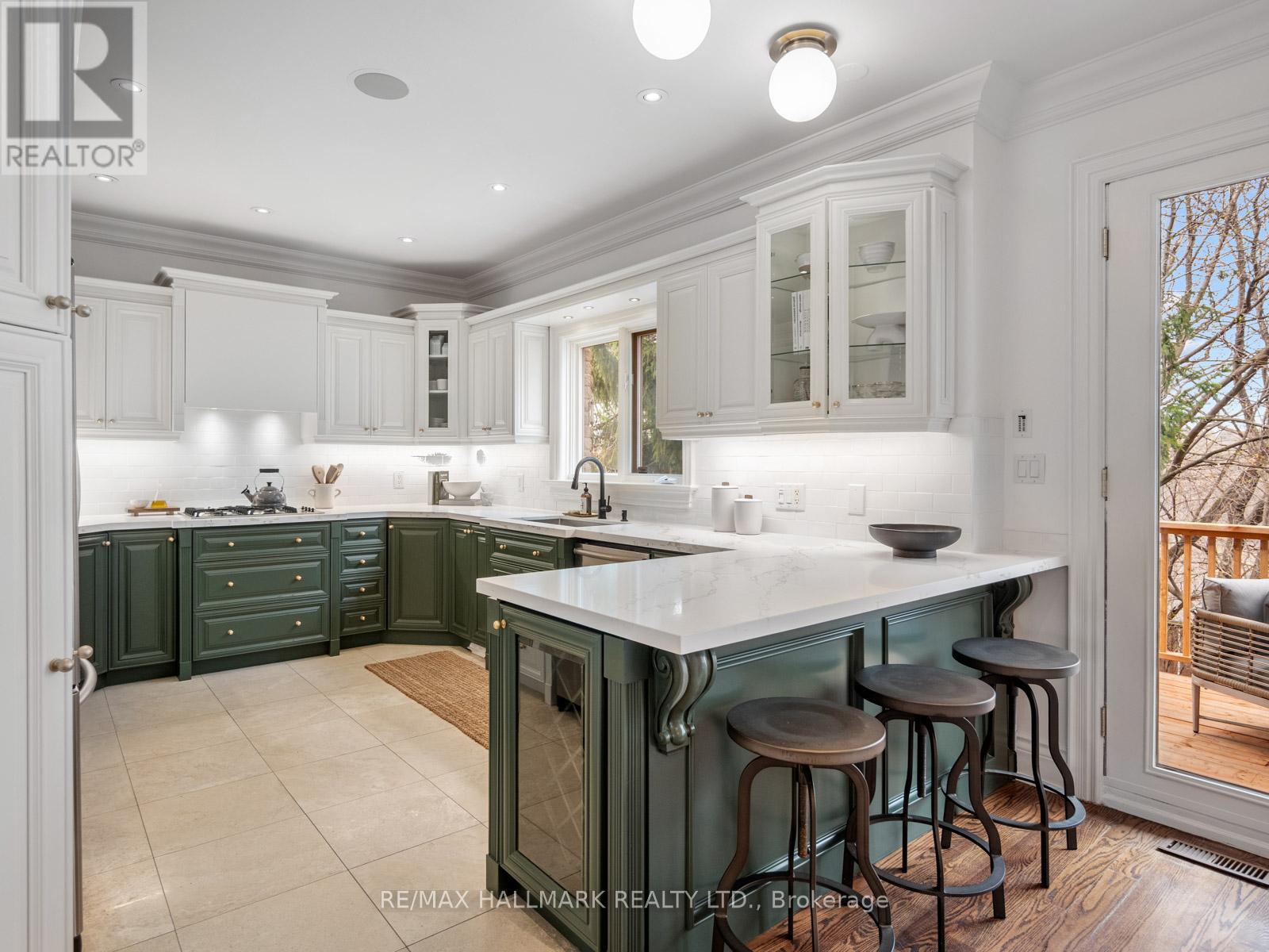 122 HOPEDALE AVENUE - 14