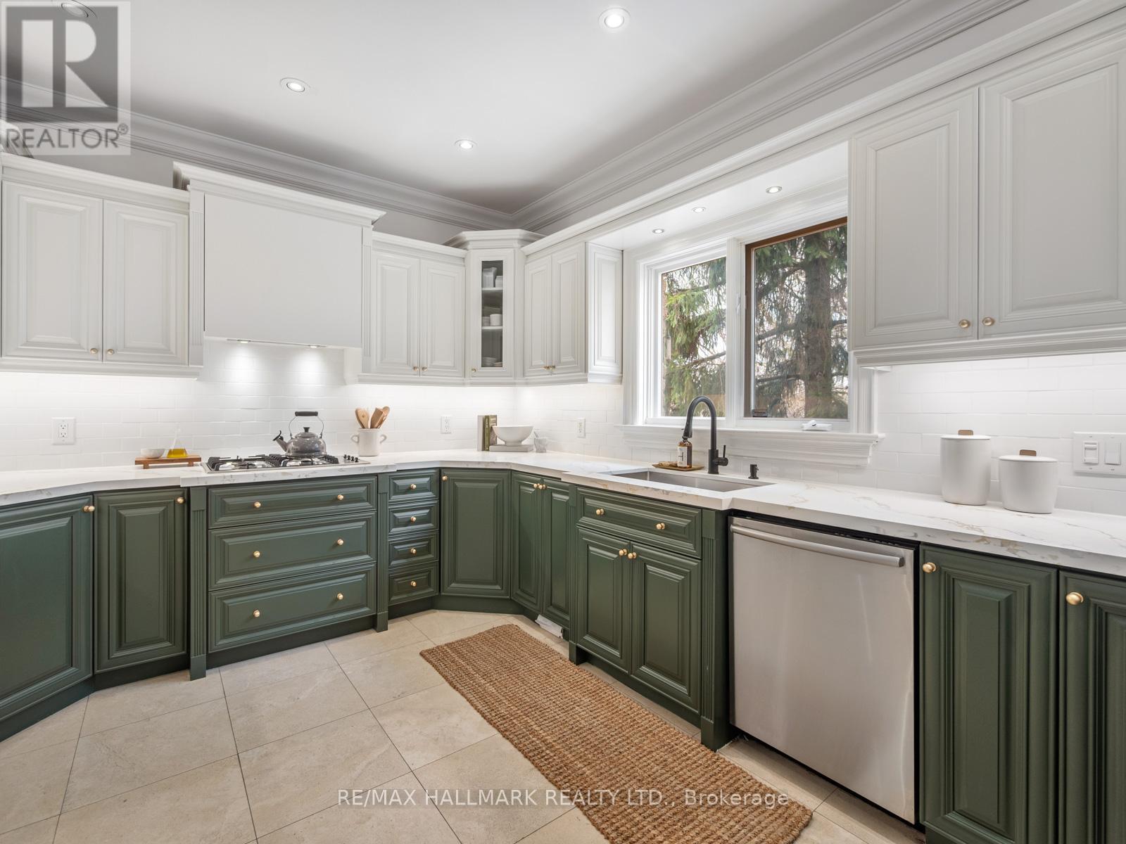 122 HOPEDALE AVENUE - 15