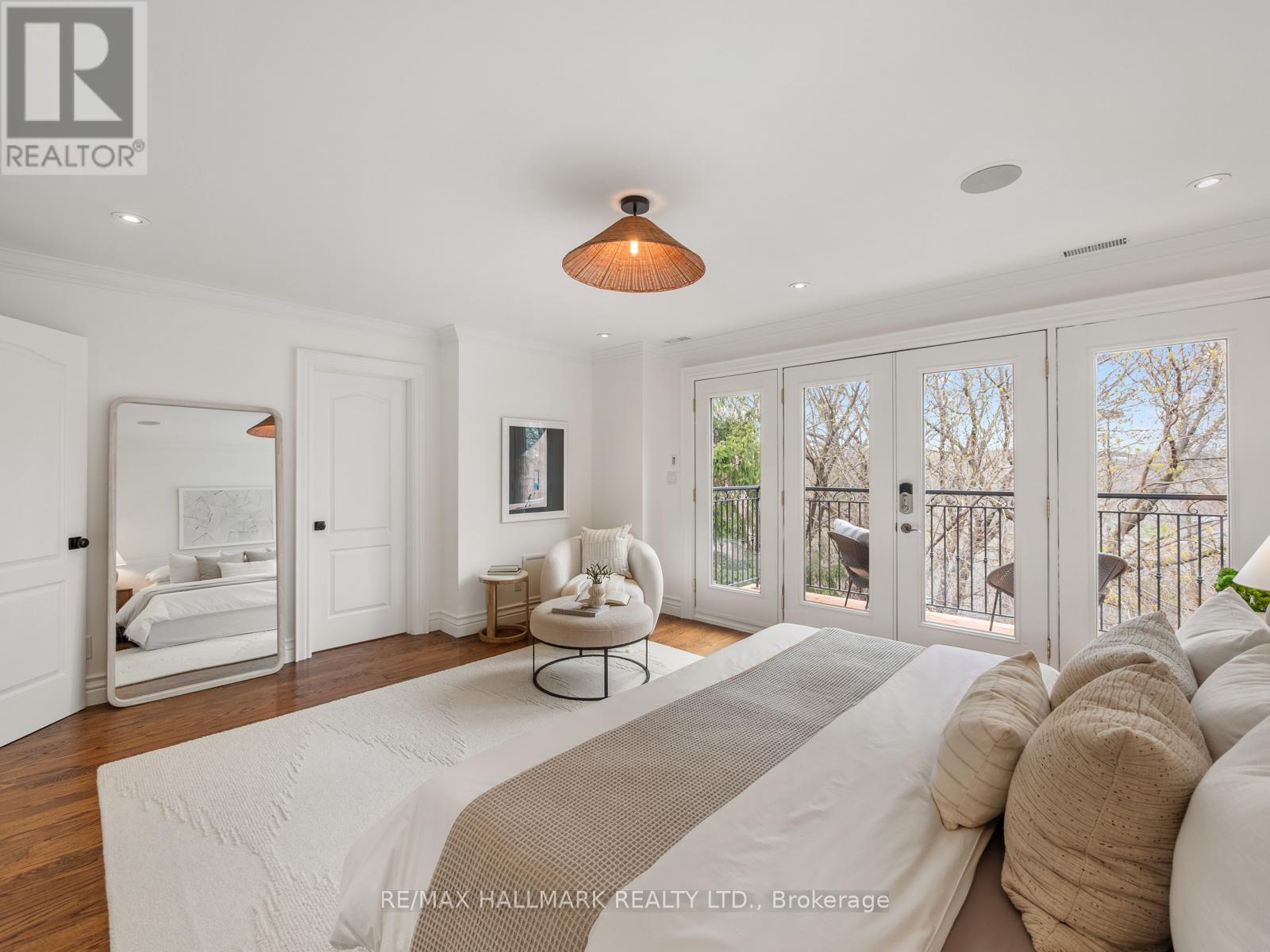 122 HOPEDALE AVENUE - 23