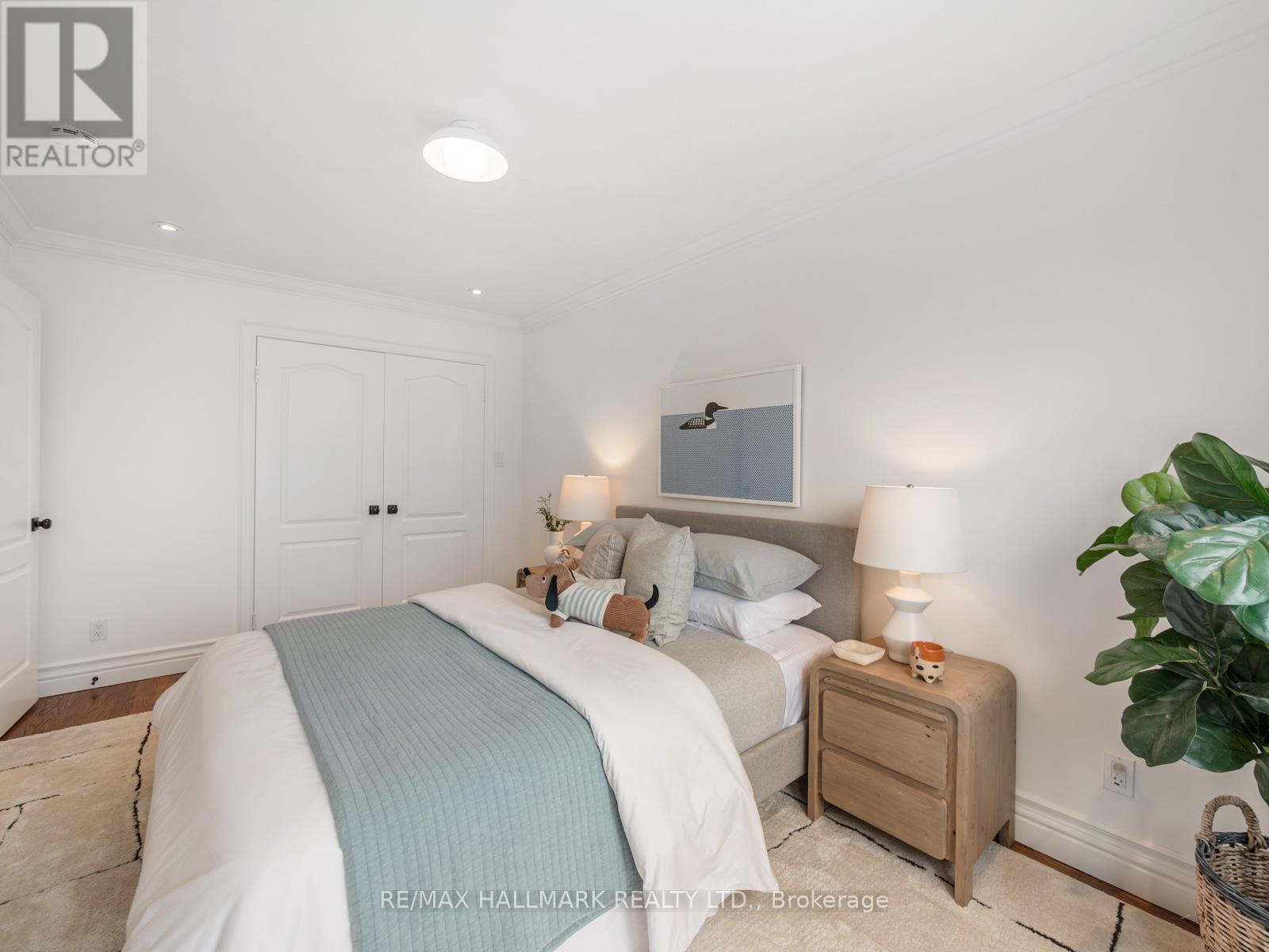 122 HOPEDALE AVENUE - 32