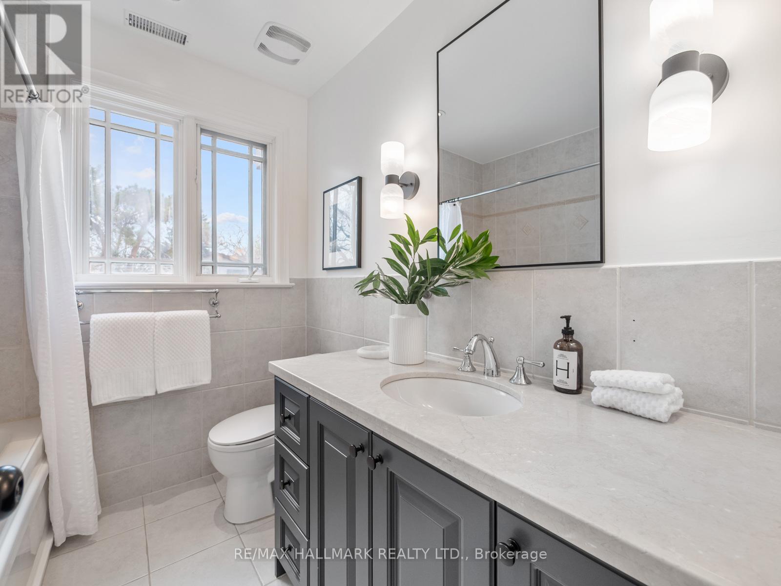 122 HOPEDALE AVENUE - 35