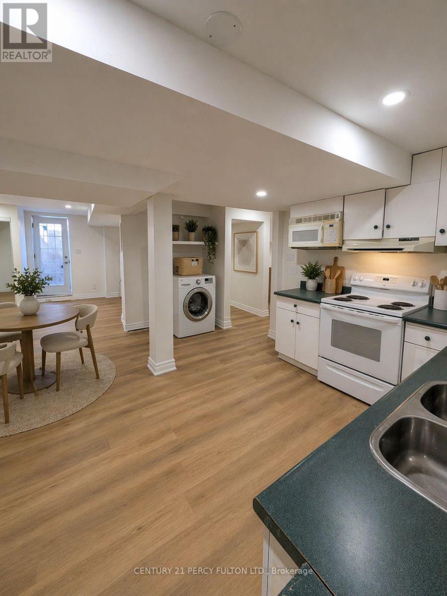 BSMT - 22 DEVERELL STREET