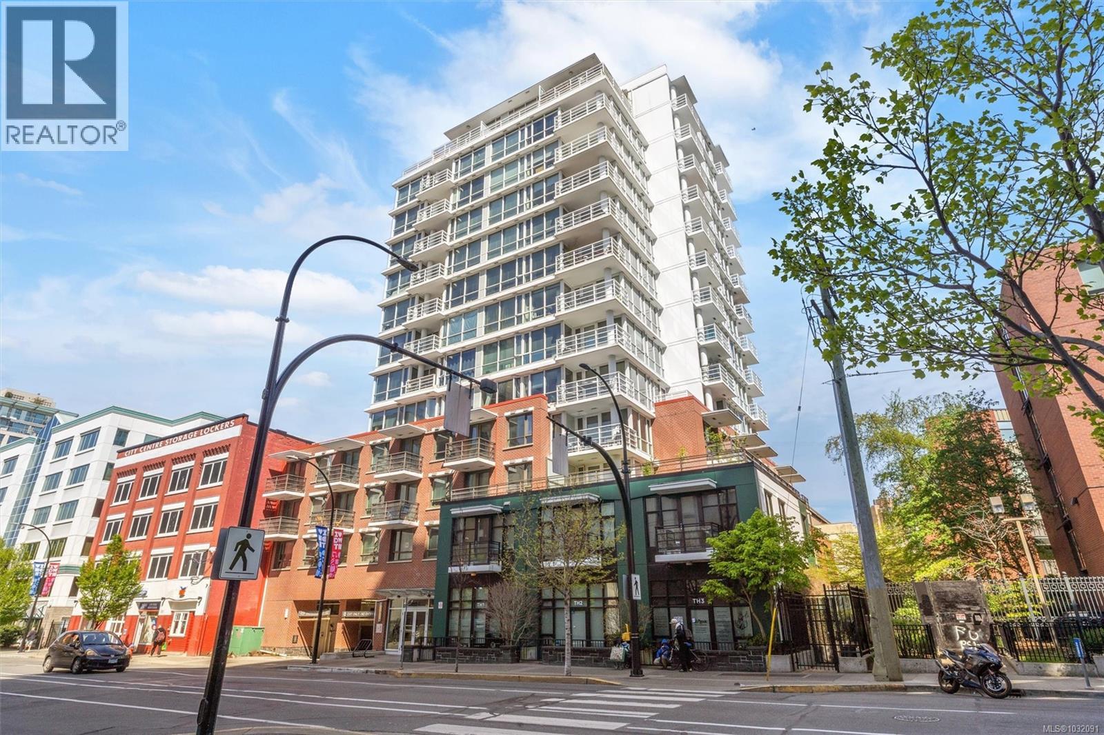 1101 834 Johnson Street, Victoria