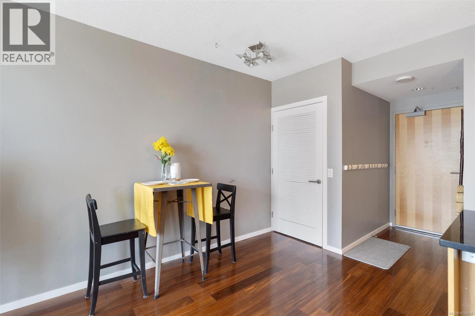 1101 834 Johnson Street, Victoria