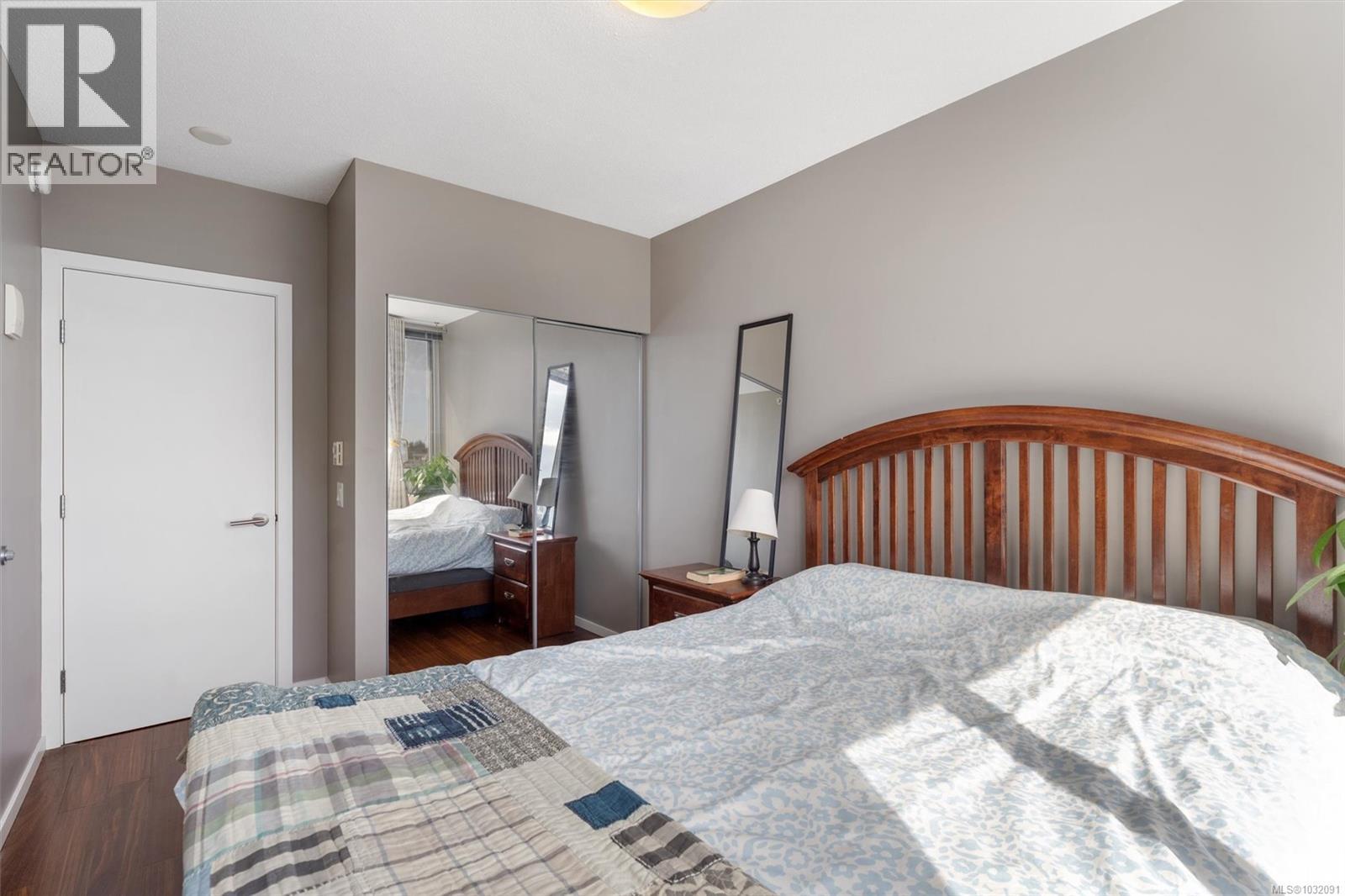 1101 834 Johnson Street, Victoria