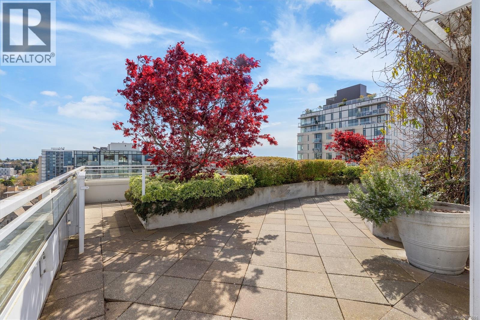 1101 834 Johnson Street, Victoria