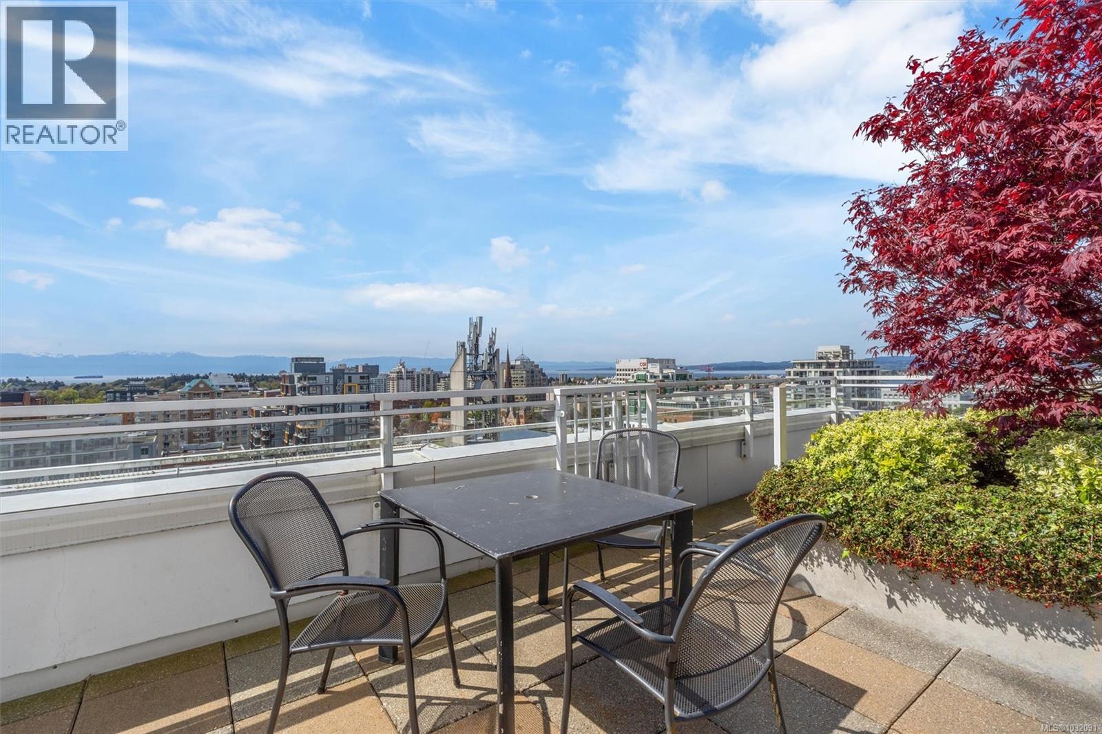 1101 834 Johnson Street, Victoria