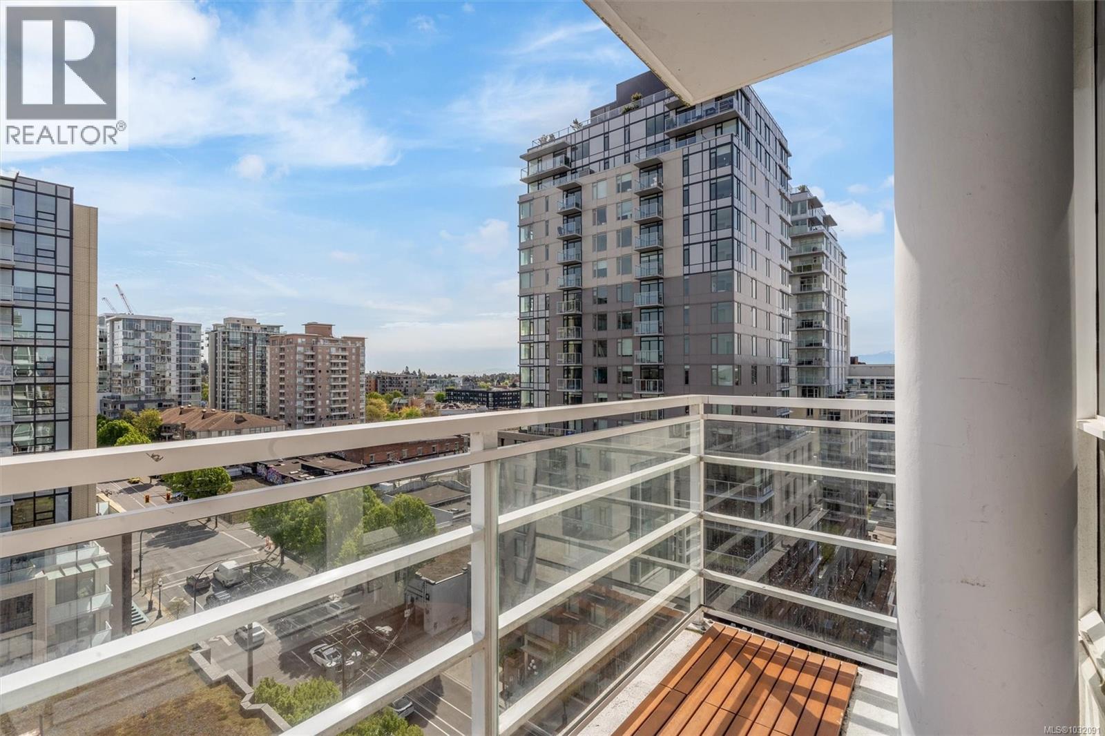 1101 834 Johnson Street, Victoria