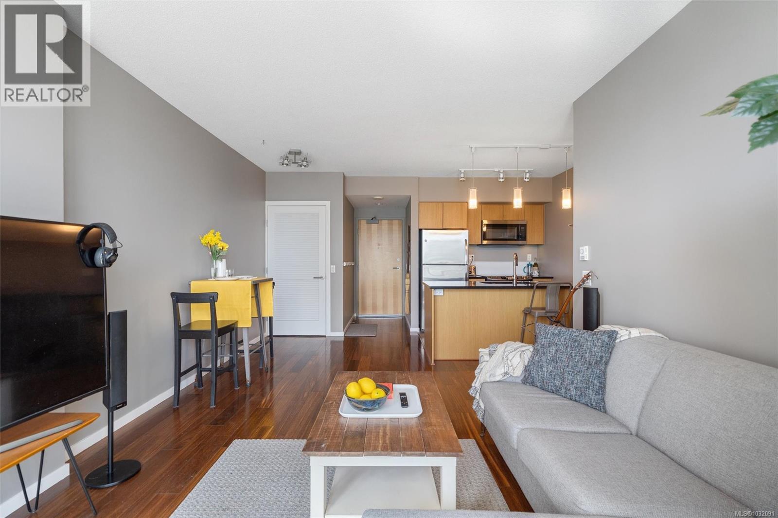 1101 834 Johnson Street, Victoria