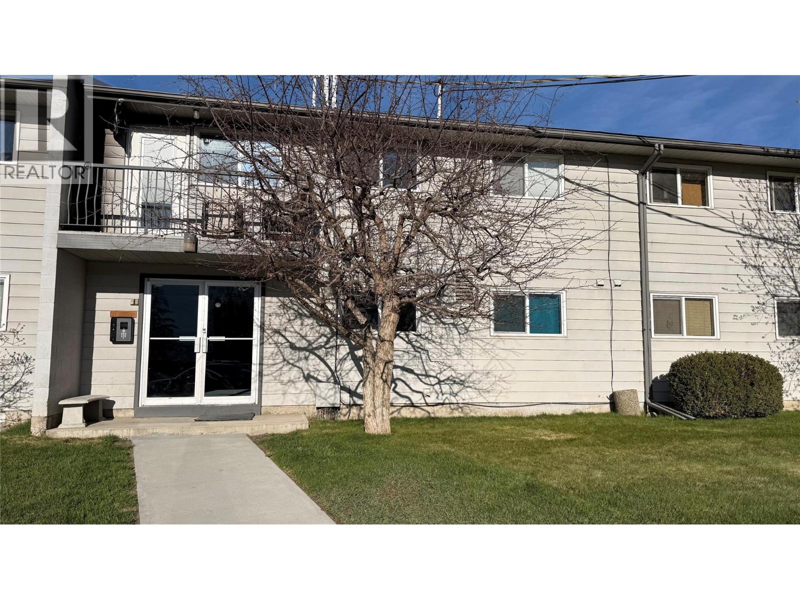 #206 302 10th Avenue - 2