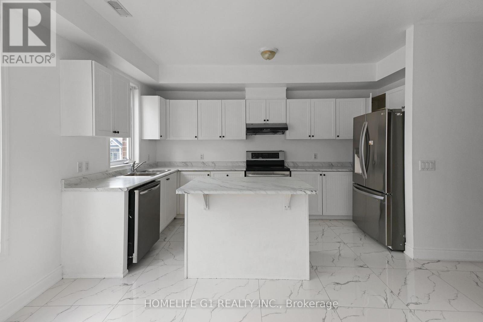 35 HARPREET CIRCLE - 14