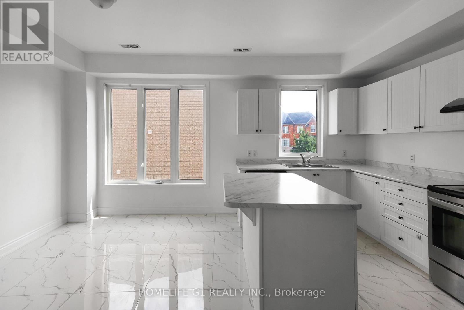35 HARPREET CIRCLE - 15