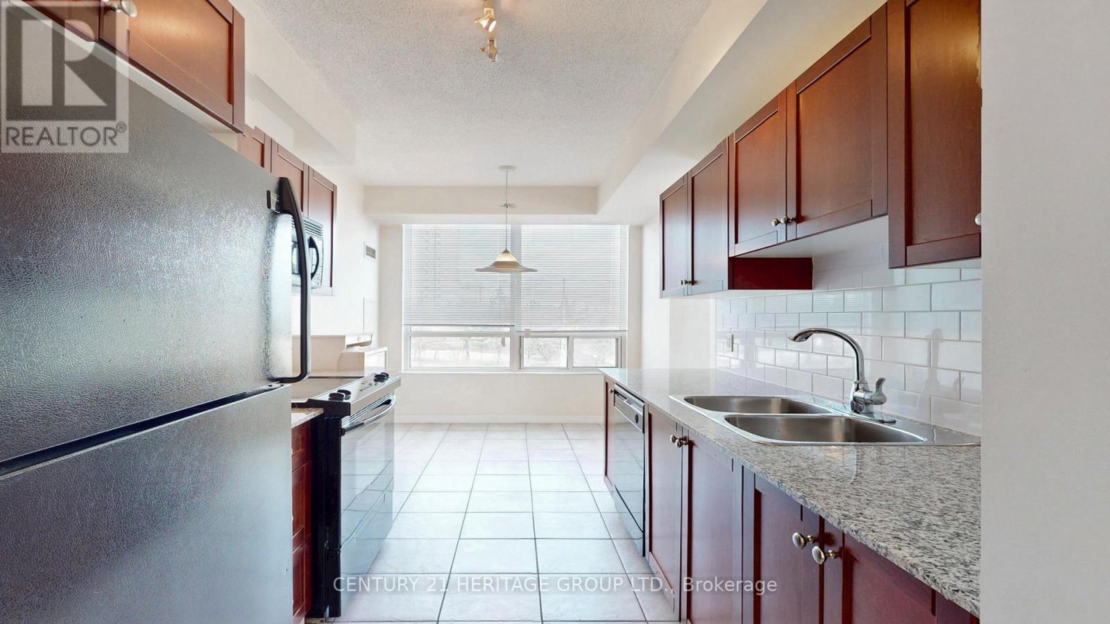 #405 1359 RATHBURN ROAD E - 14