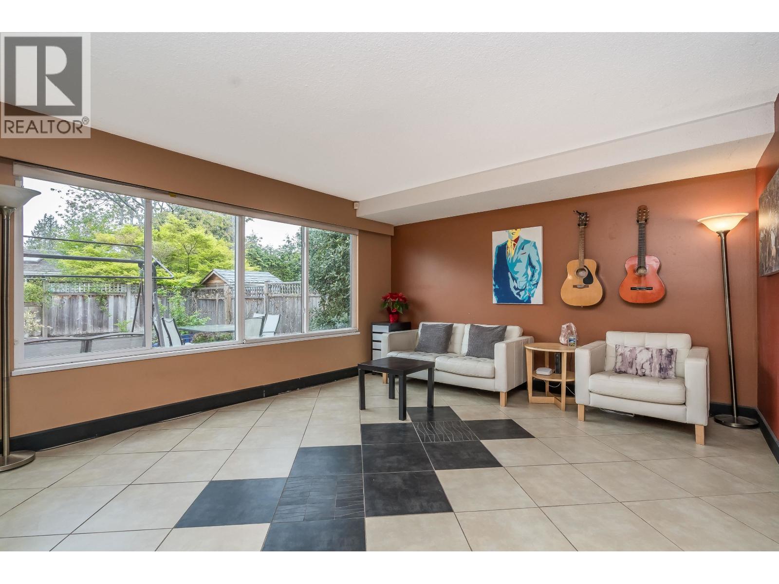 5463 50 Avenue, Ladner