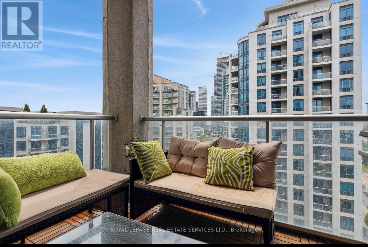 1113 - 2083 LAKE SHORE BOULEVARD W — photo 21