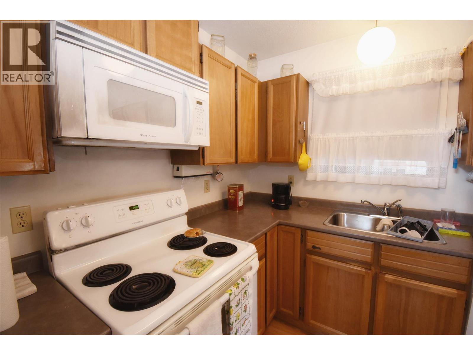 5755 McClure Road, Vernon