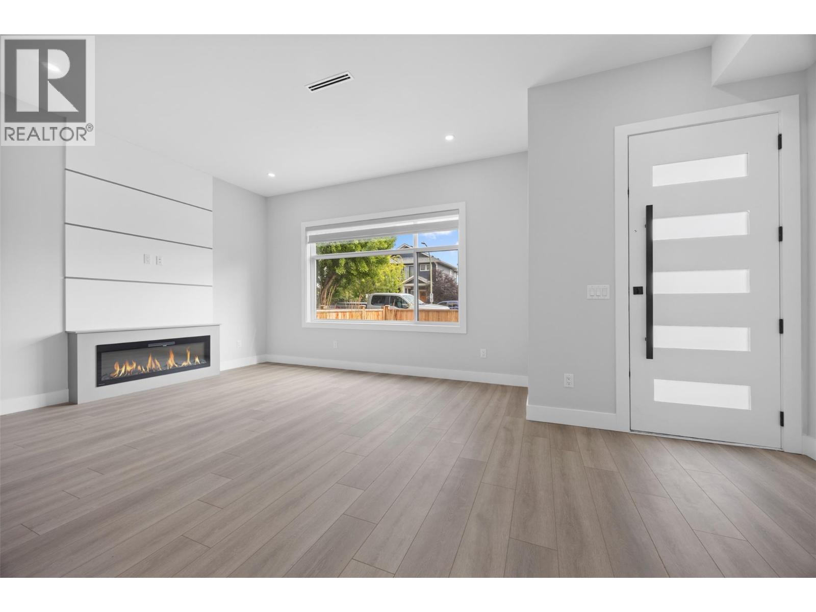 954 Stockwell Avenue Unit# 1, Kelowna