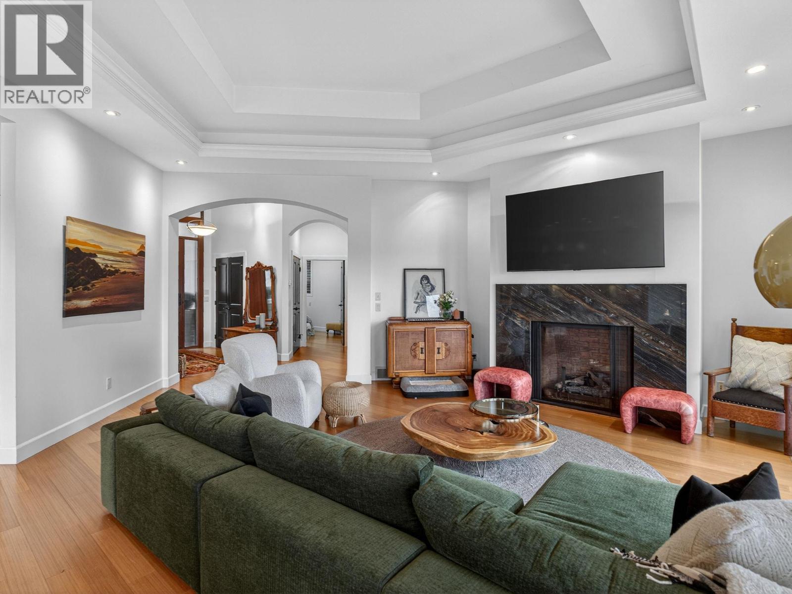  390 Okaview Road, Kelowna