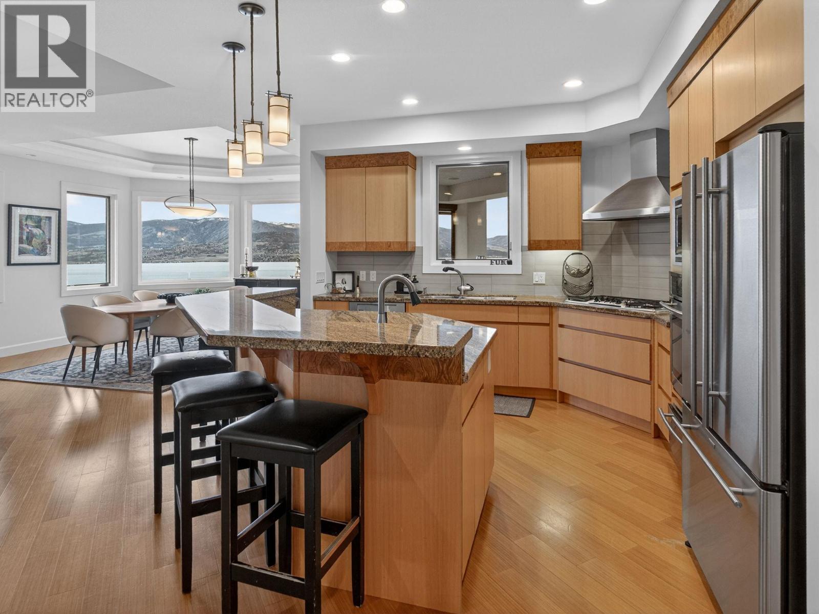  390 Okaview Road, Kelowna