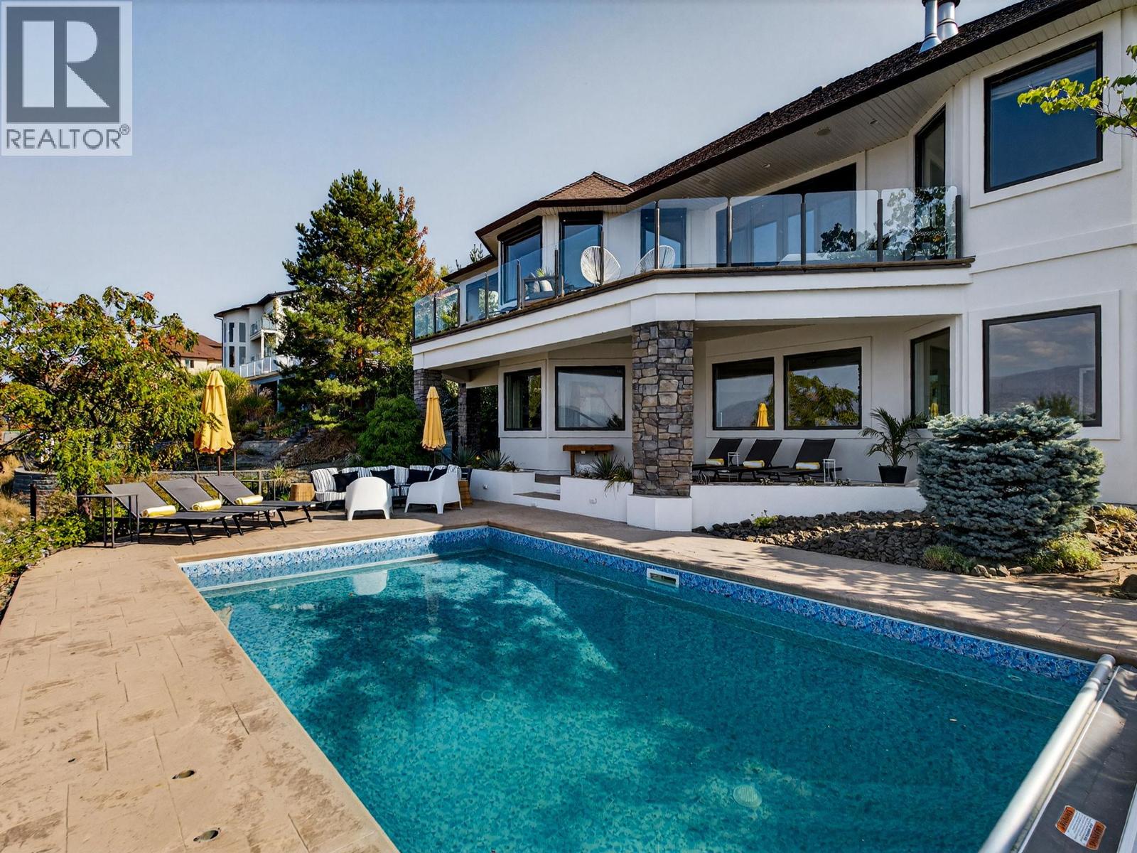  390 Okaview Road, Kelowna