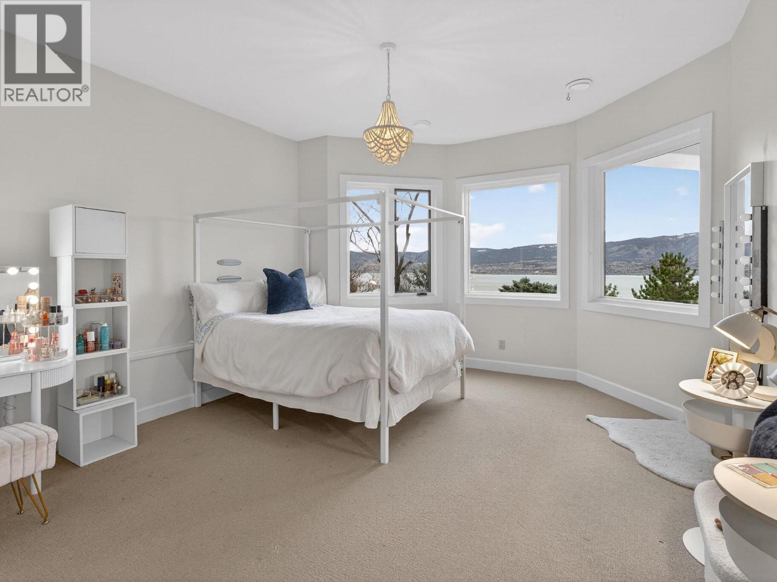  390 Okaview Road, Kelowna